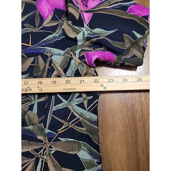 Chico’s Women’s Leaf Print Button Up Top Shirt Pink Black Colorful Sz 2 L EUC - Picture 6 of 7